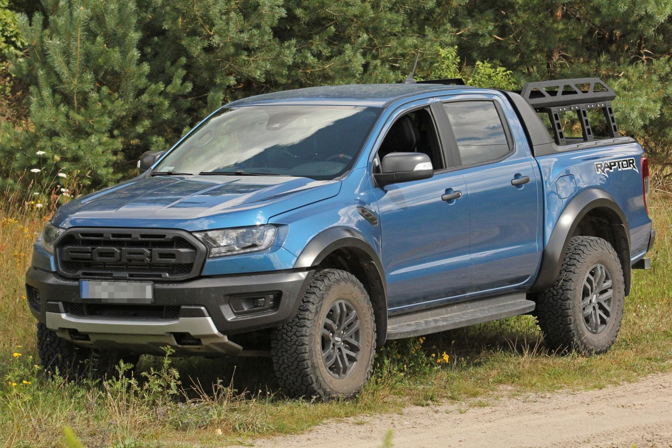 Bed Rack niedrig für Pickups – Rollo & Rollbar