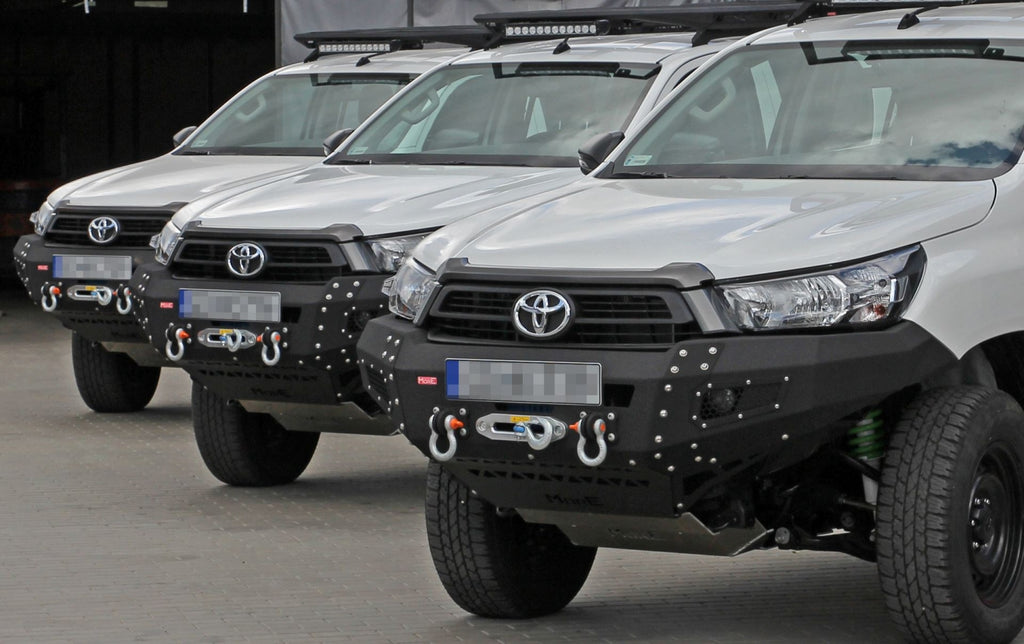 Seilwindenstoßstange Toyota Hilux 8 REVO 2020+