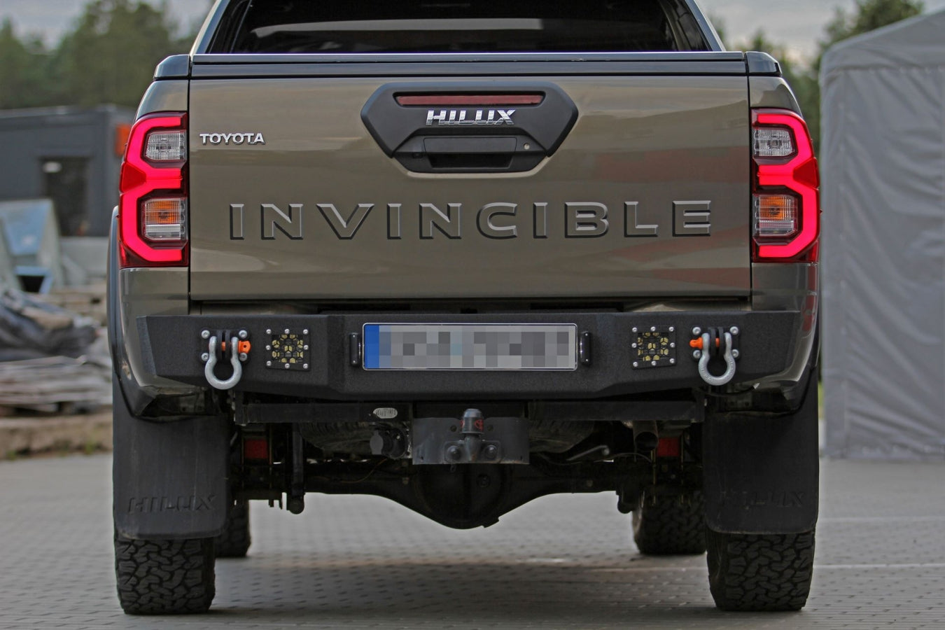 Stahl-Heckstoßstange Toyota Hilux 8 Revo