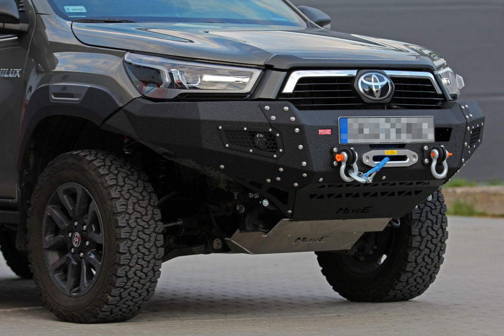Seilwindenstoßstange Toyota Hilux 8 REVO 2020+