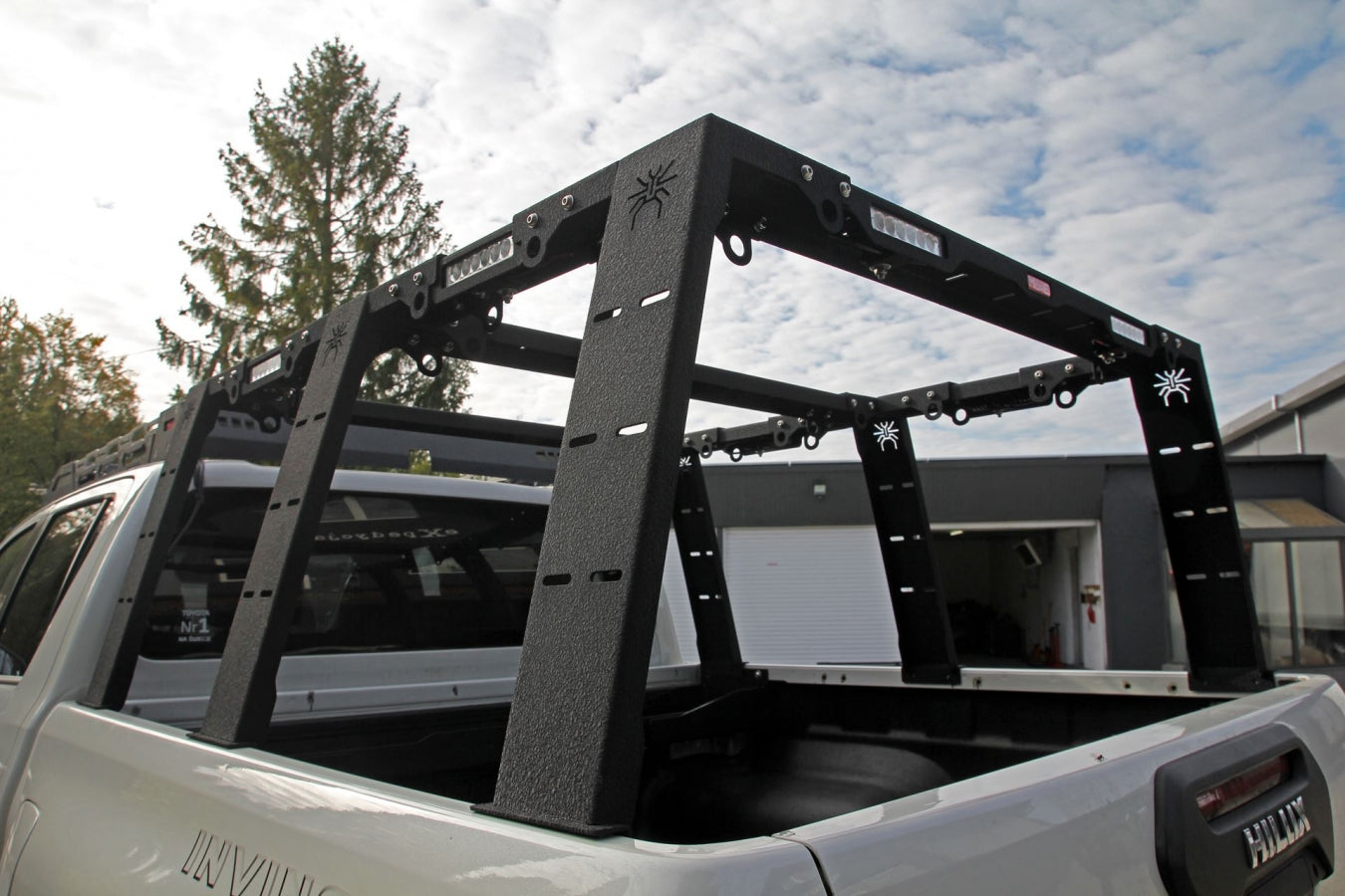 Bed Rack Mark II hoch für Pickups – Rollo