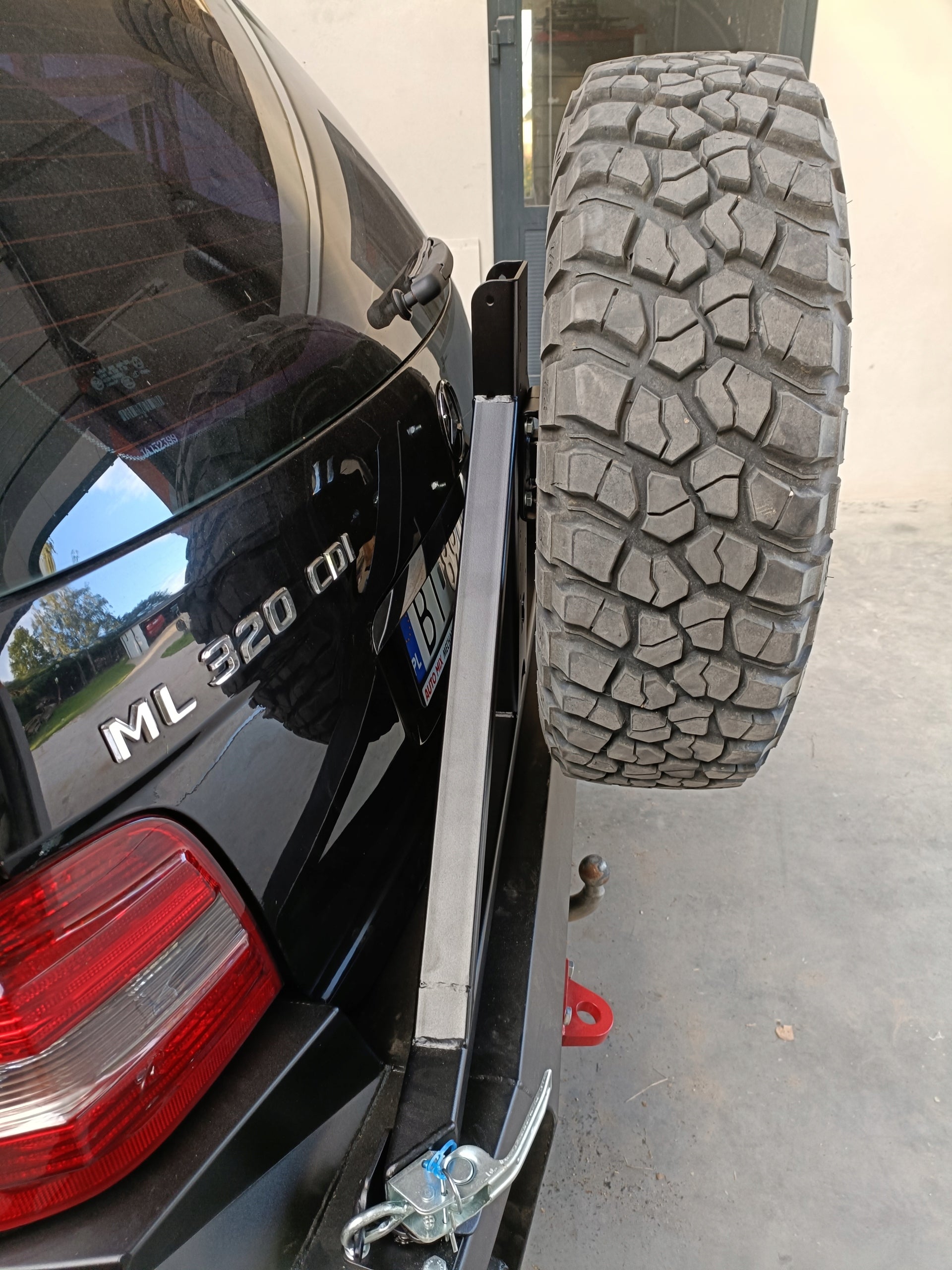 Reserveradträger – Mercedes ML W164 Stahlstoßfänger