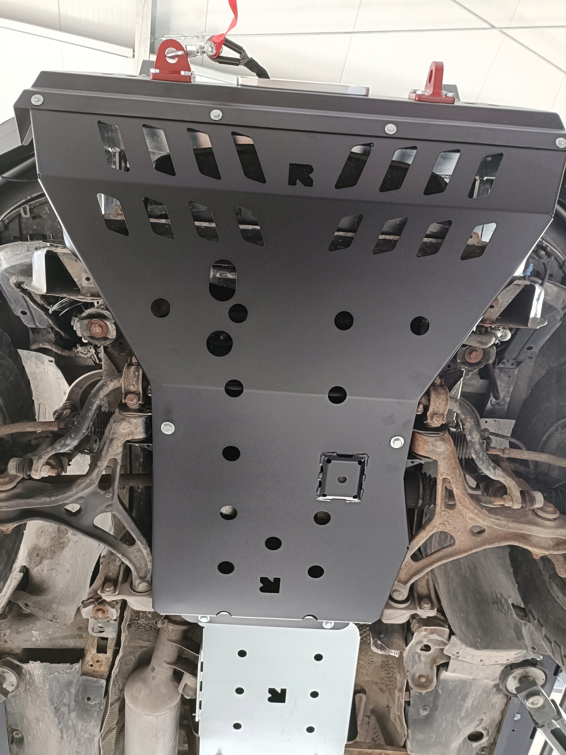 Unterfahrschutz für Motor, Vorderachse & Ölwanne – Mercedes-Benz ML W164 mit Seilwindenstoßstange