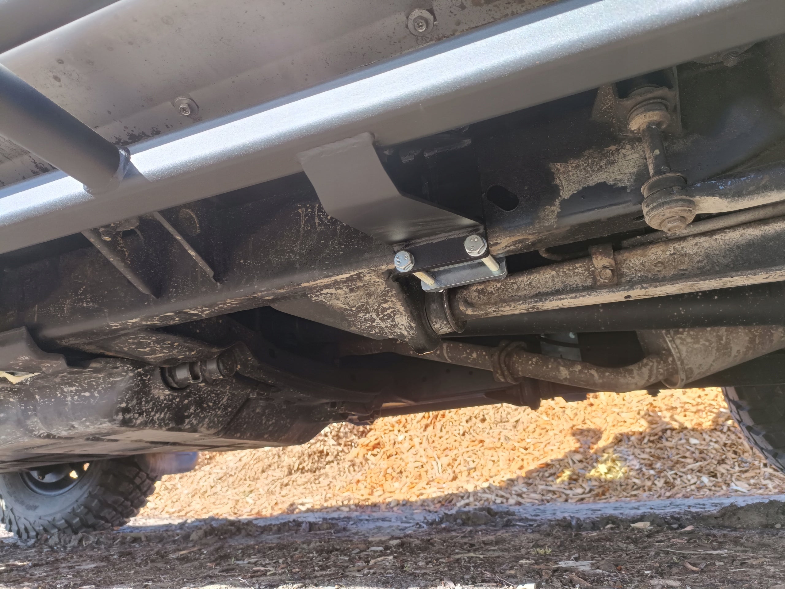 Rockslider Protection de bas de caisse Hyundai Galloper 3 portes