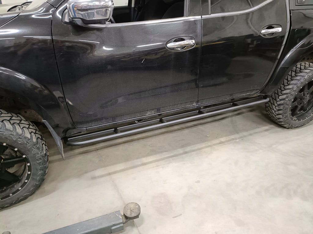 Rockslider Side Skirts Protection Pipes Nissan Navara D23