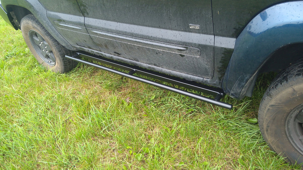 Protection tubulaire latérale Rockslider Jeep Cherokee KJ