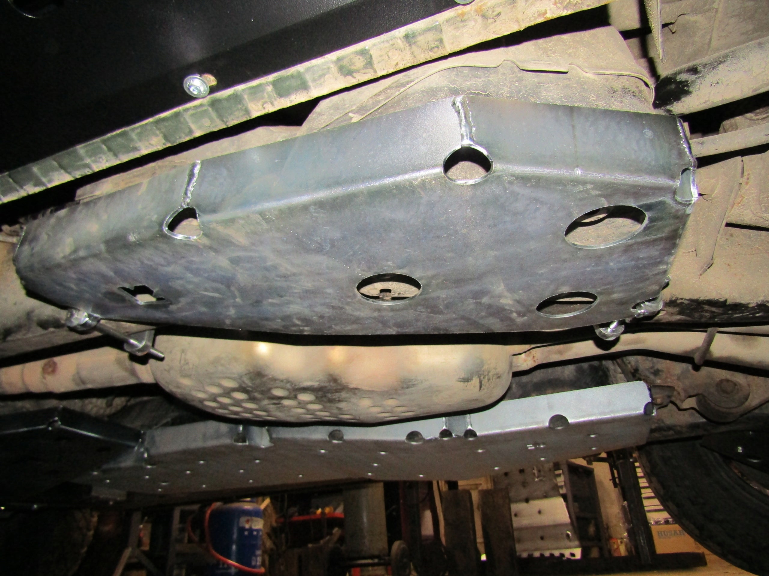 Unterfahrschutz Kompressor Luftfahrwerk - Land Rover Discovery 3 & 4