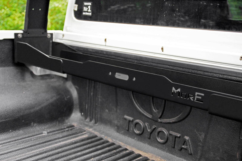 Plaque de montage réglable pour treuil de benne de pick-up