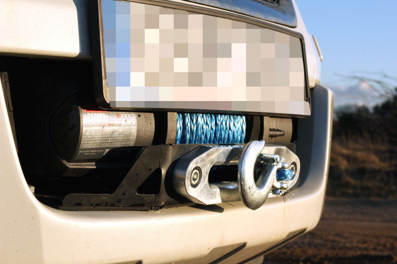 Plaque de montage pour treuil Suzuki Grand Vitara II 2005-2008