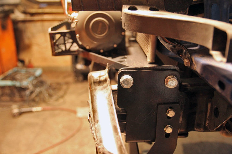Mounting plate for winch Volkswagen Amarok from model year 2016