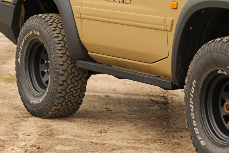 Rockslider Seitenschweller-Schutzrohre Nissan Patrol Y61 97-04 kurz