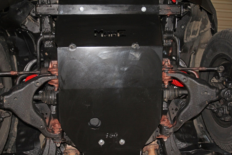 Protection sous moteur en acier Toyota Land Cruiser J150 (2014–2017)