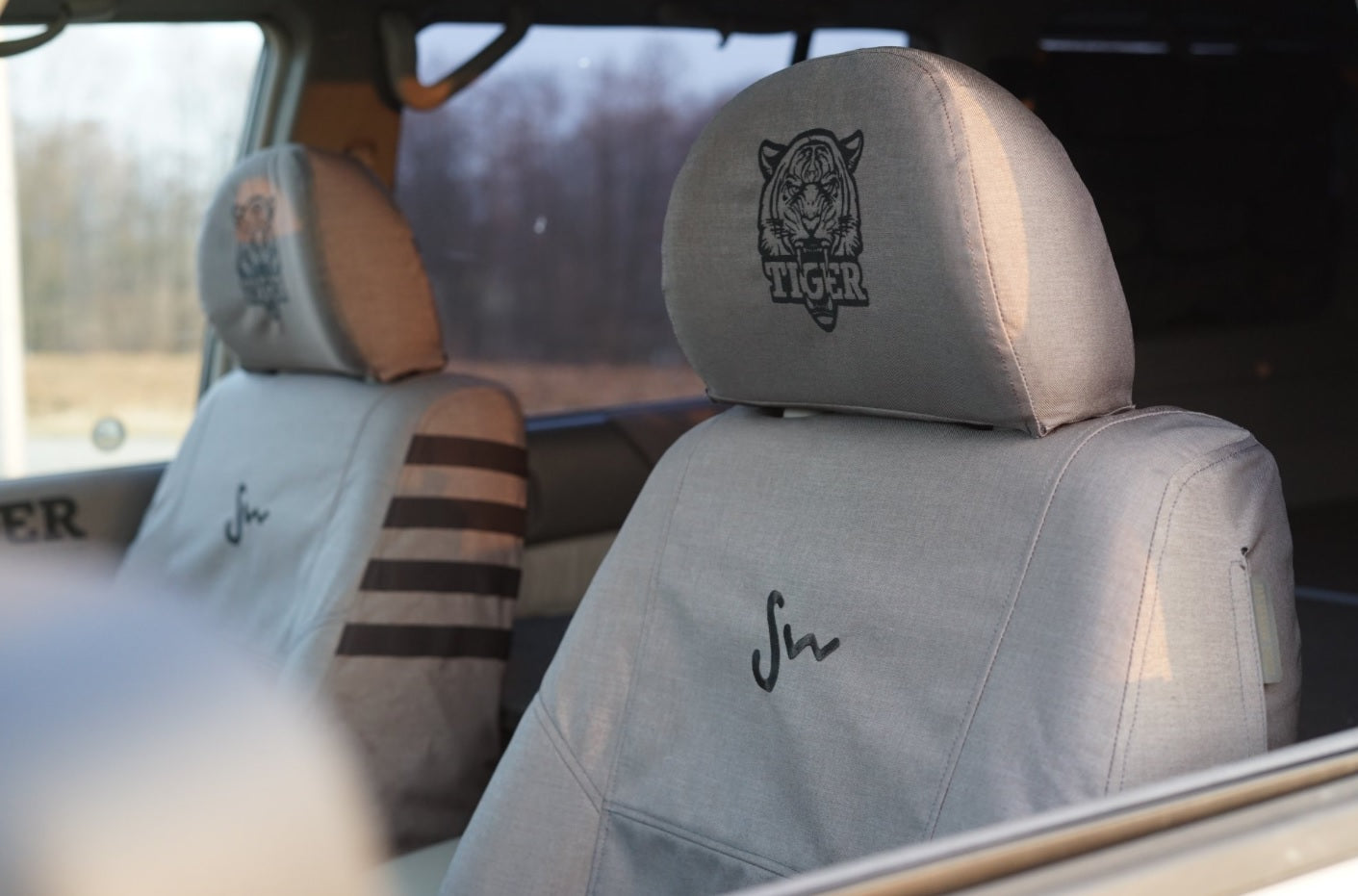 Sitzbezüge - Organizer-Set für die Vorderseite des Nissan Patrol Y61 Ver. 1