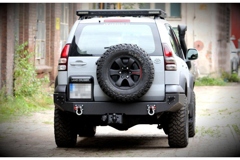 Stahl-Heckstoßstange Toyota Land Cruiser J120 lang – Detailansicht