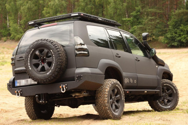 Stahl-Heckstoßstange Toyota Land Cruiser J120 lang – Zubehöransicht