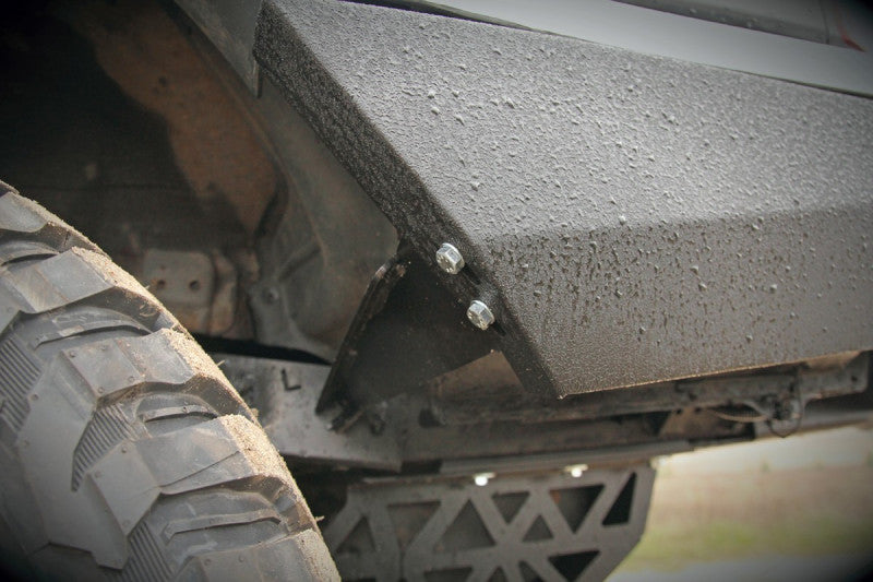 Stahl-Heckstoßstange Toyota Land Cruiser J90 – Montageansicht