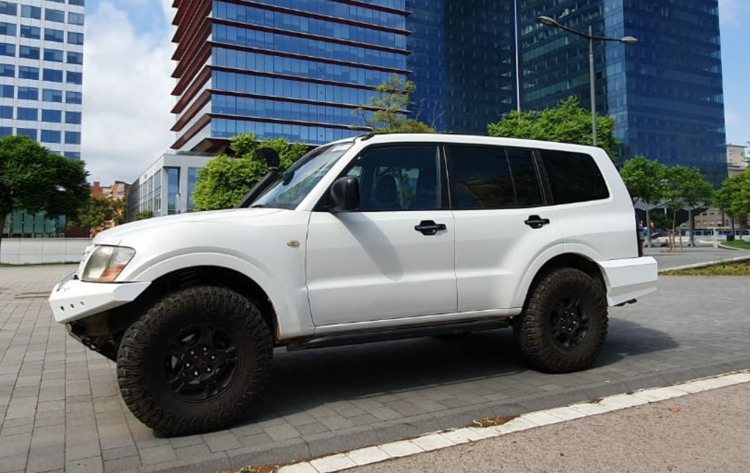 Rock Slider für Mitsubishi Pajero 3 V60 Schweller Schutz Rock Slider für Mitsubishi Pajero 3 V60 Schweller Schutz