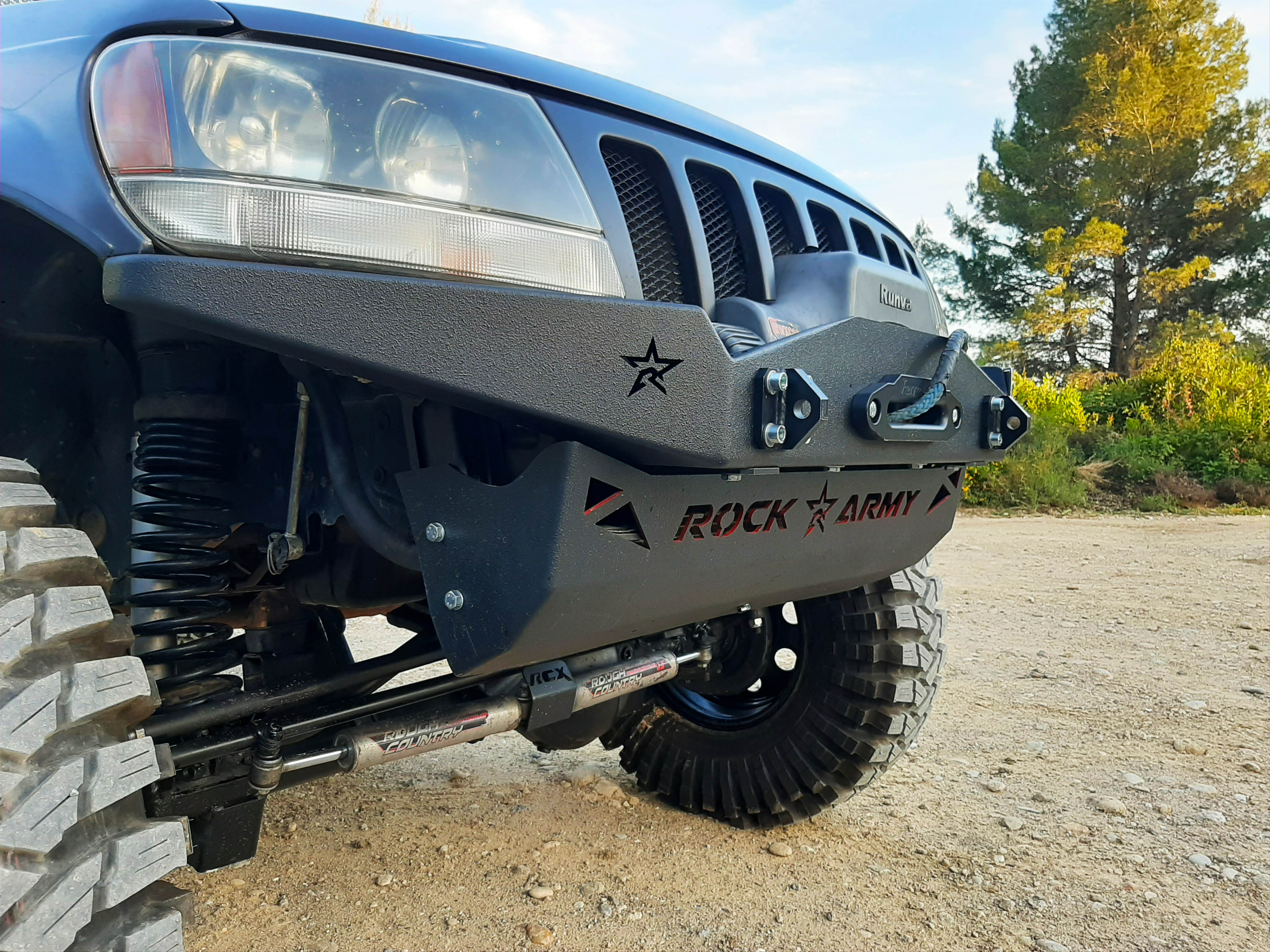 Winden Stoßstange Stahl Jeep Grand Cherokee WJ WG vorne XXT Winden Stoßstange Stahl Jeep Grand Cherokee WJ WG vorne XXT